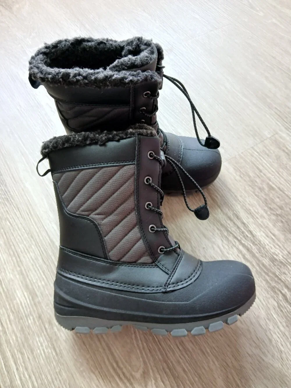 NWOT ALL IN MOTION SIZE 2 BLACK GIRLS WINTER BOOTS!